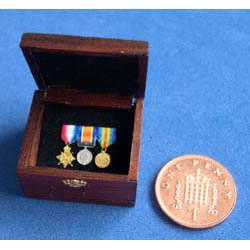 3 WW1 Medals in a Wooden Box